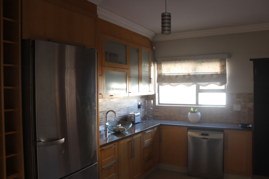 5 Bedroom Property for Sale in Helderwyk Gauteng