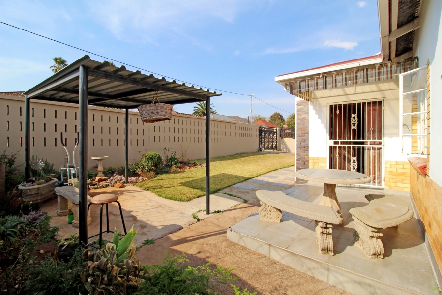 3 Bedroom Property for Sale in Crosby Gauteng