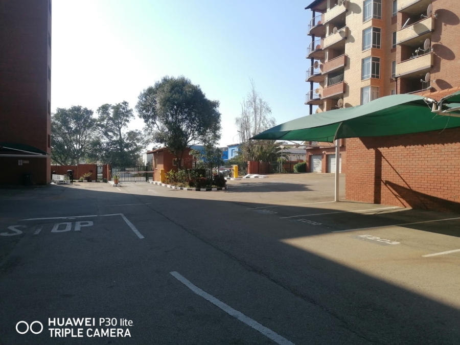 To Let 2 Bedroom Property for Rent in Die Wilgers Gauteng