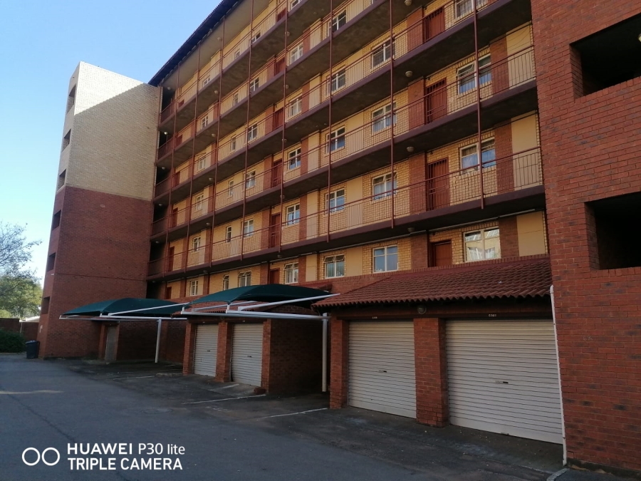 To Let 2 Bedroom Property for Rent in Die Wilgers Gauteng