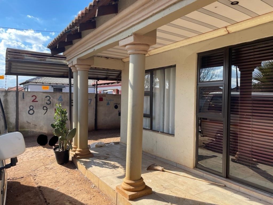 3 Bedroom Property for Sale in Protea Glen Gauteng