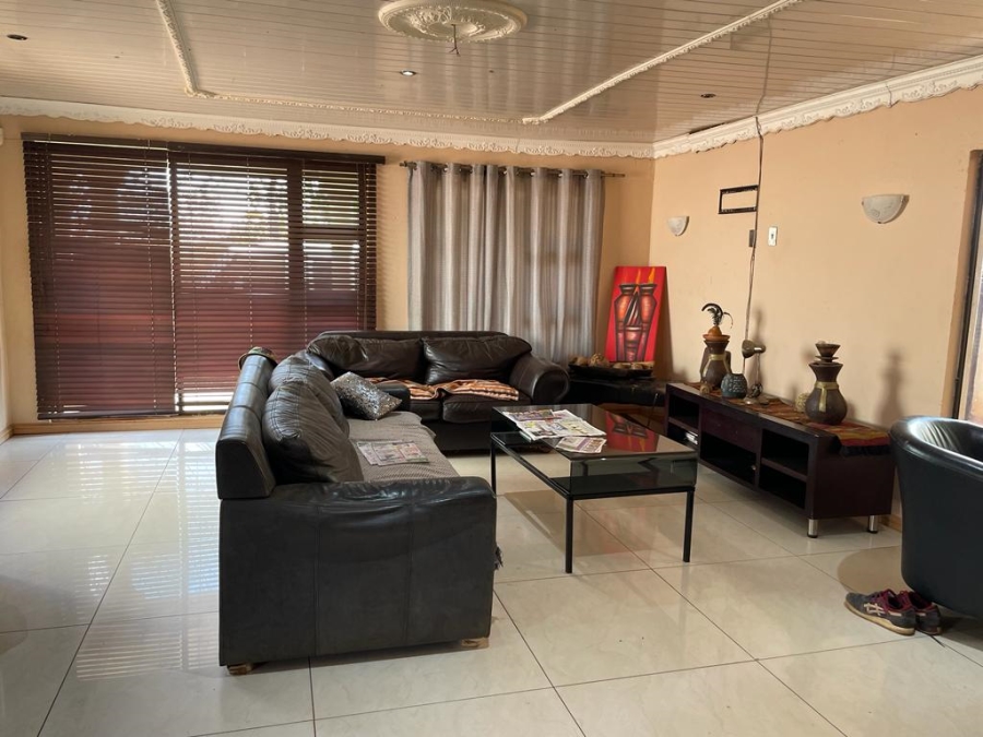 3 Bedroom Property for Sale in Protea Glen Gauteng