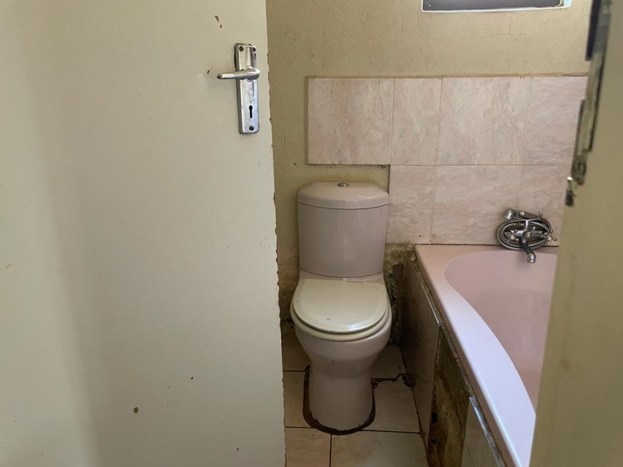 3 Bedroom Property for Sale in Protea Glen Gauteng