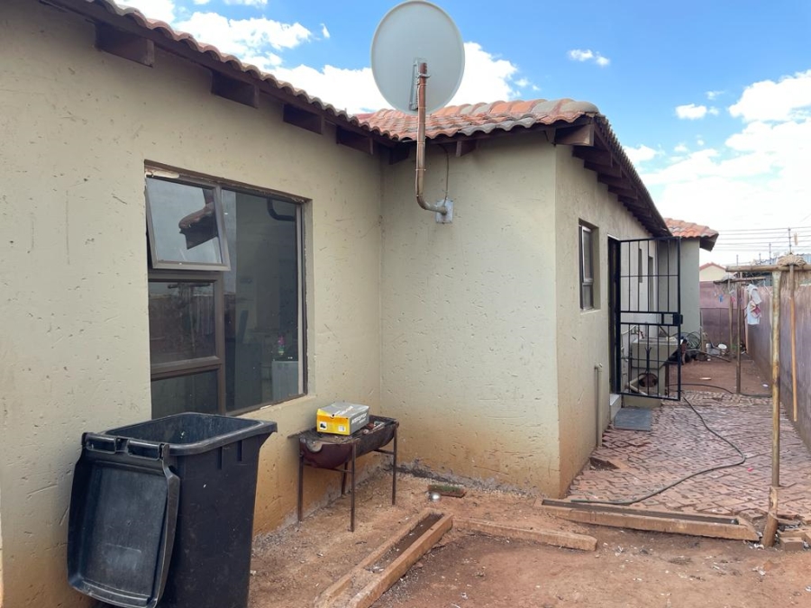 3 Bedroom Property for Sale in Protea Glen Gauteng