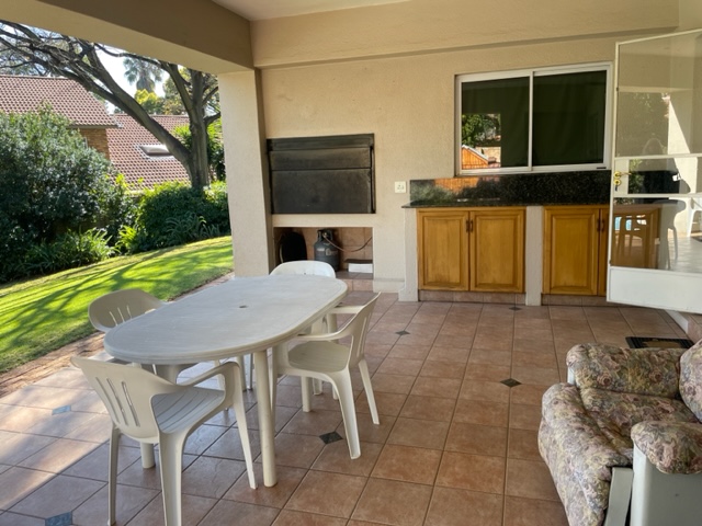 5 Bedroom Property for Sale in Bedfordview Gauteng