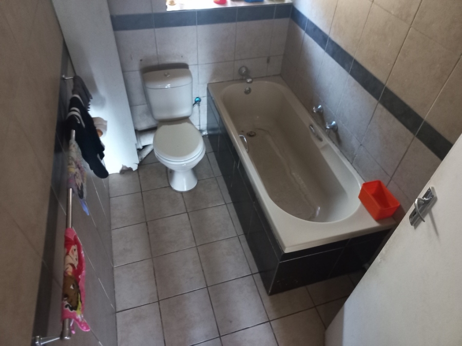 2 Bedroom Property for Sale in Birchleigh Gauteng