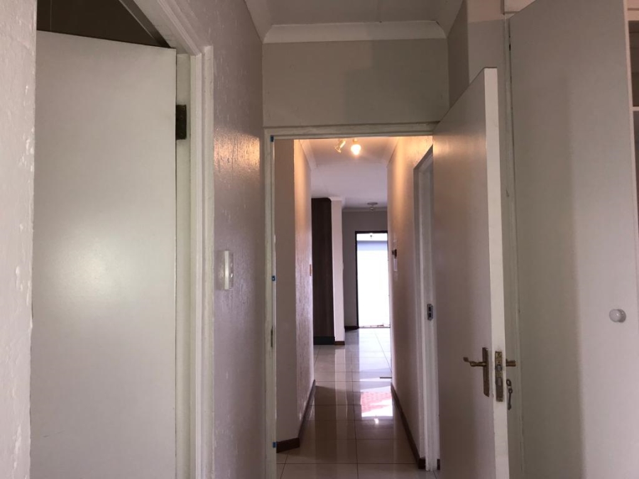 3 Bedroom Property for Sale in Helderwyk Gauteng