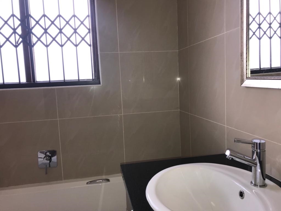 3 Bedroom Property for Sale in Helderwyk Gauteng