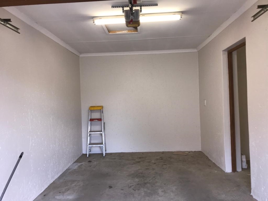 3 Bedroom Property for Sale in Helderwyk Gauteng