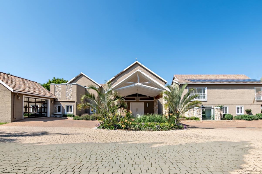 8 Bedroom Property for Sale in Saddlebrook Estate Gauteng