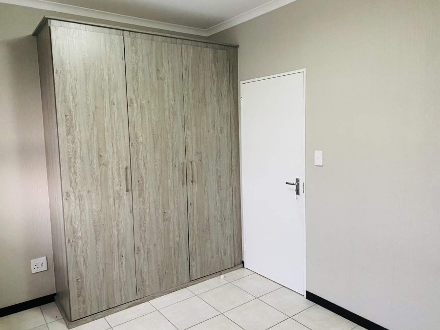 2 Bedroom Property for Sale in Barbeque Downs Gauteng