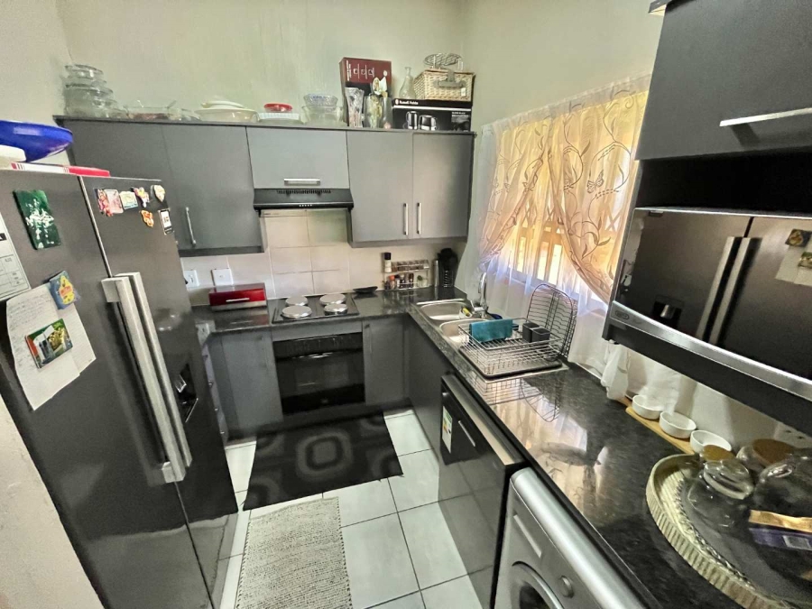 3 Bedroom Property for Sale in Barbeque Downs Gauteng