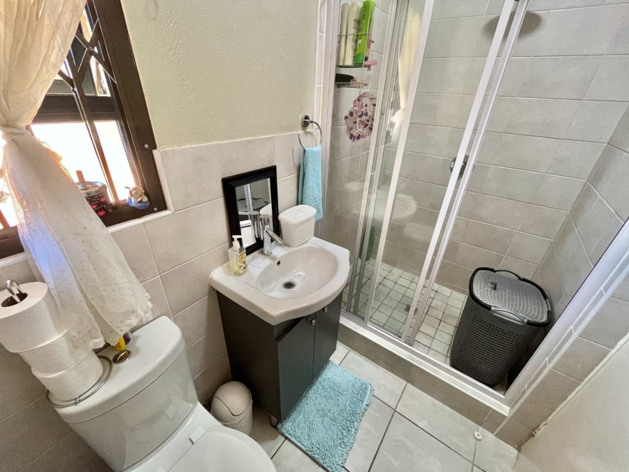 3 Bedroom Property for Sale in Barbeque Downs Gauteng