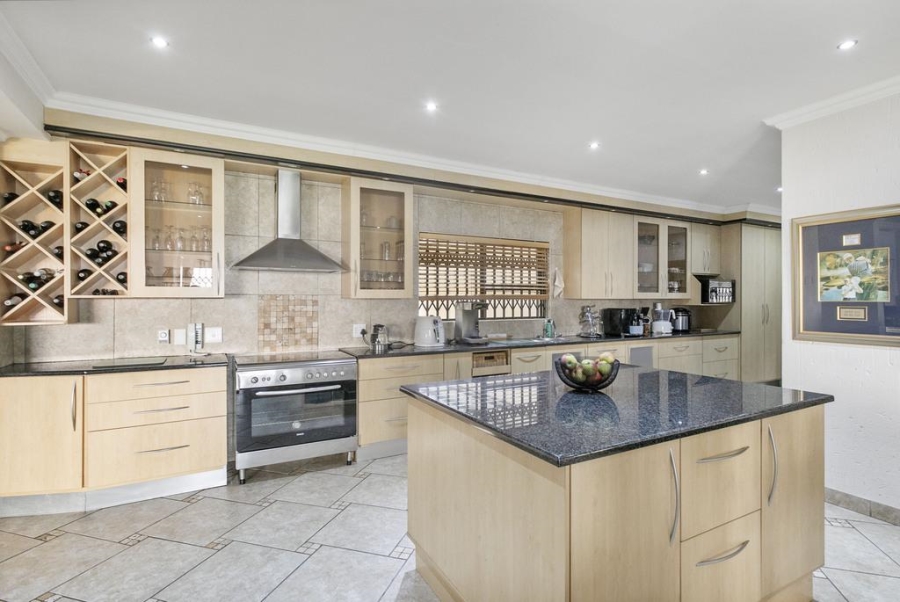 4 Bedroom Property for Sale in Theoville Gauteng