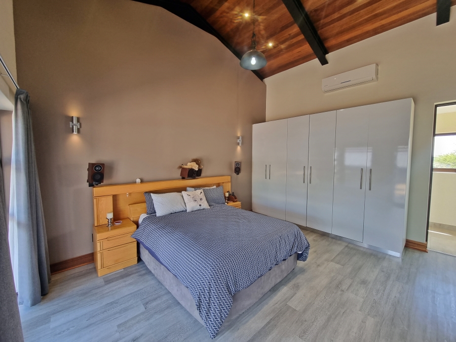 4 Bedroom Property for Sale in Midstream Hill Gauteng