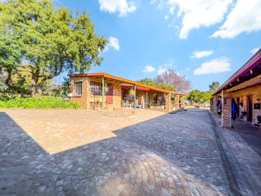 9 Bedroom Property for Sale in Sun Valley Gauteng