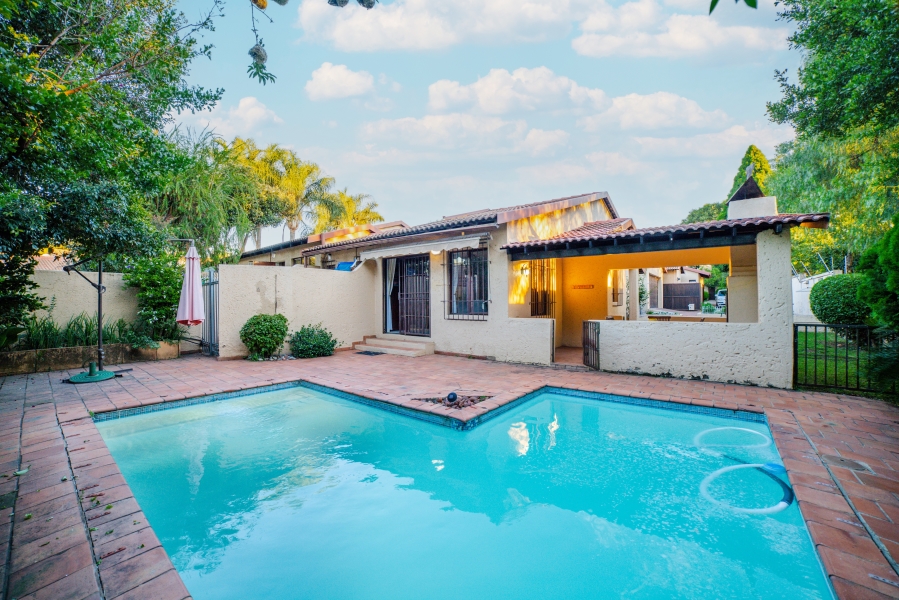 2 Bedroom Property for Sale in Fourways Gauteng