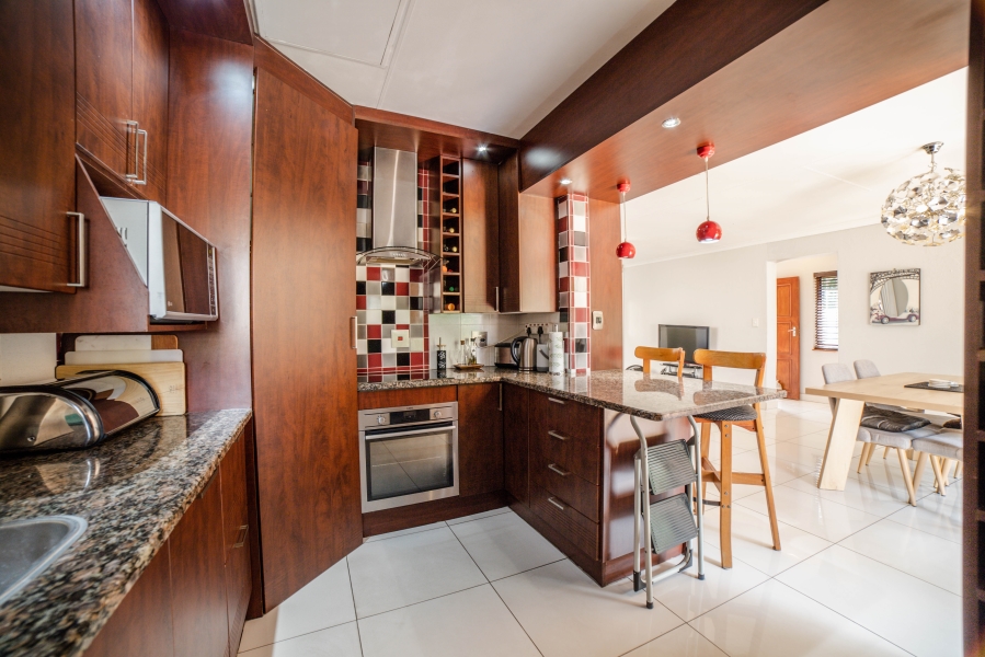 2 Bedroom Property for Sale in Fourways Gauteng