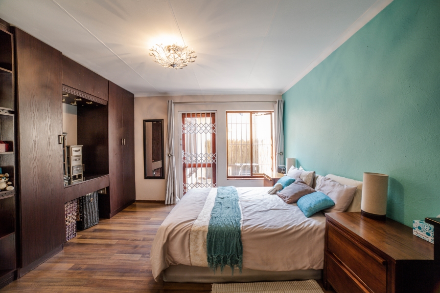 2 Bedroom Property for Sale in Fourways Gauteng