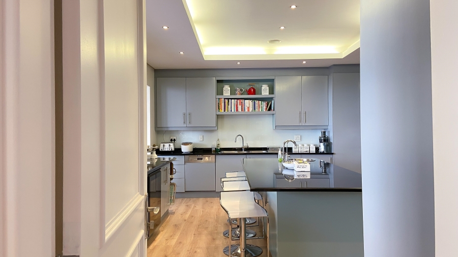 To Let 4 Bedroom Property for Rent in Morningside Gauteng