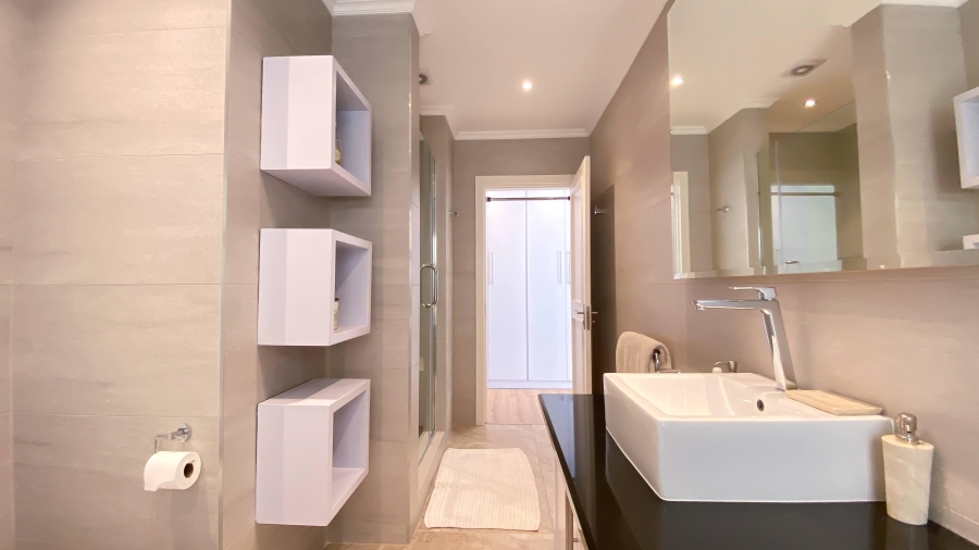 To Let 4 Bedroom Property for Rent in Morningside Gauteng