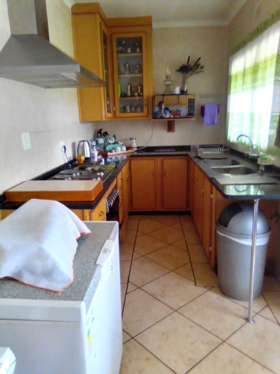 4 Bedroom Property for Sale in Magaliesmoot Gauteng