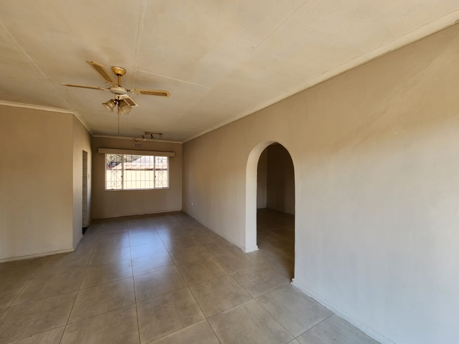 3 Bedroom Property for Sale in Krugersrus Gauteng