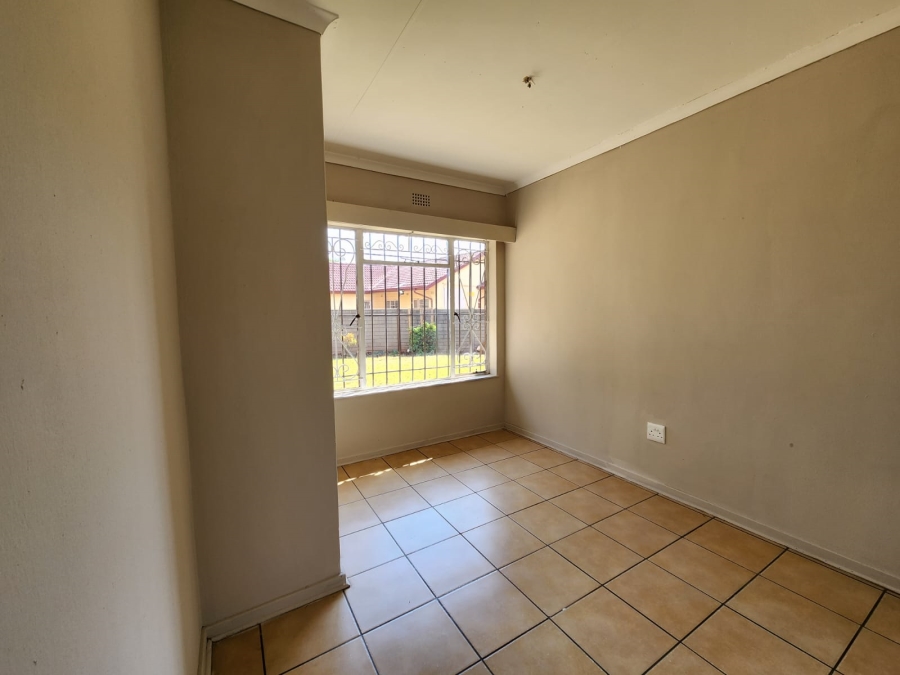 3 Bedroom Property for Sale in Krugersrus Gauteng