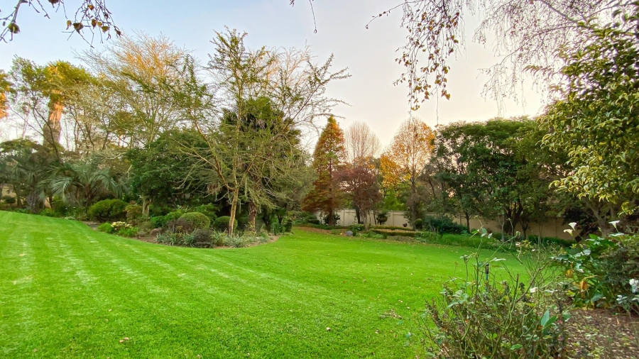 To Let 7 Bedroom Property for Rent in Hyde Park Gauteng