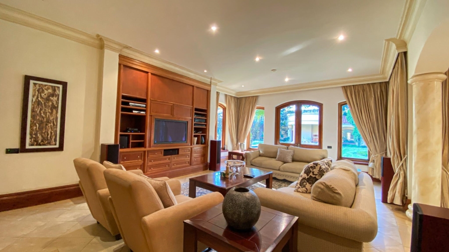 To Let 7 Bedroom Property for Rent in Hyde Park Gauteng