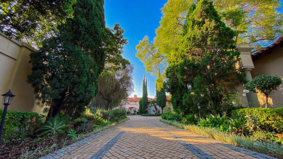 To Let 7 Bedroom Property for Rent in Hyde Park Gauteng