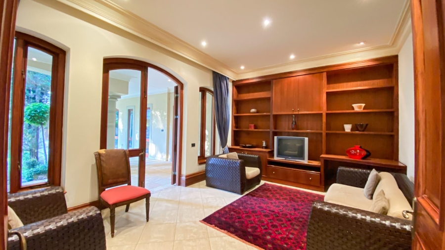 To Let 7 Bedroom Property for Rent in Hyde Park Gauteng