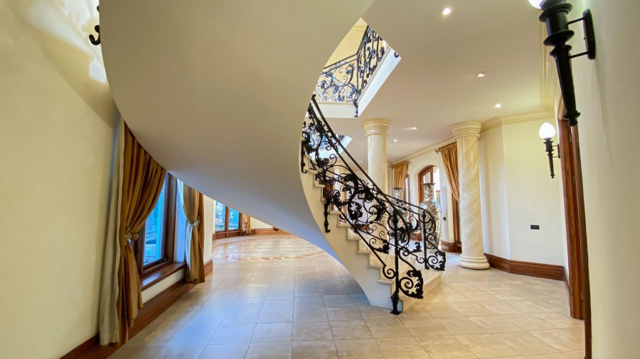 To Let 7 Bedroom Property for Rent in Hyde Park Gauteng