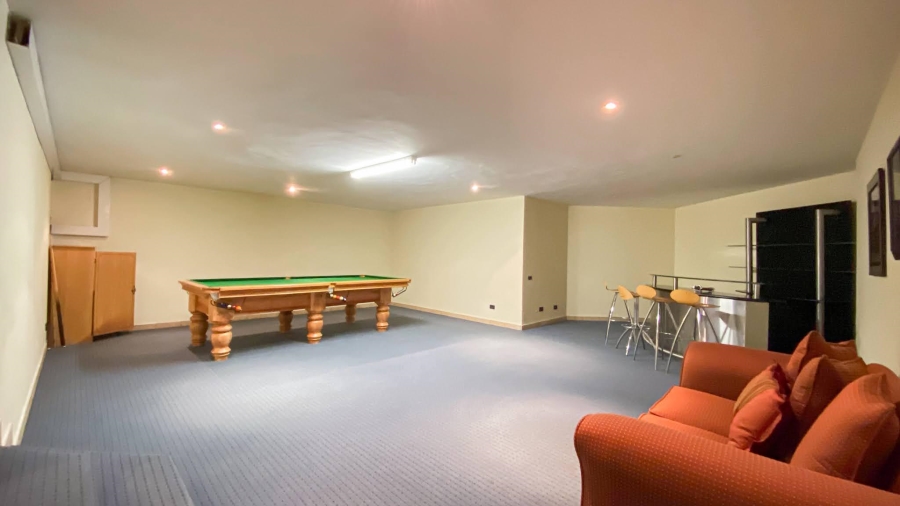 To Let 7 Bedroom Property for Rent in Hyde Park Gauteng