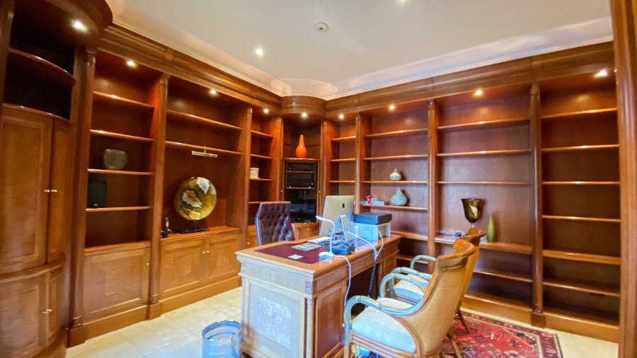 To Let 7 Bedroom Property for Rent in Hyde Park Gauteng