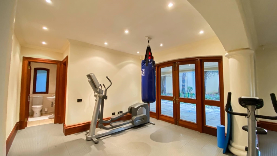 To Let 7 Bedroom Property for Rent in Hyde Park Gauteng