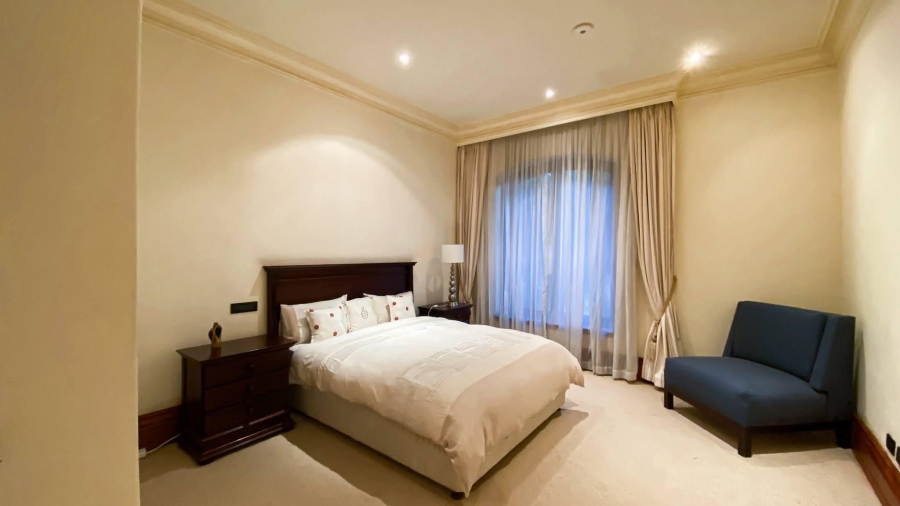 To Let 7 Bedroom Property for Rent in Hyde Park Gauteng