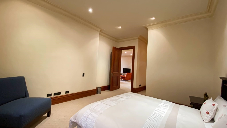 To Let 7 Bedroom Property for Rent in Hyde Park Gauteng