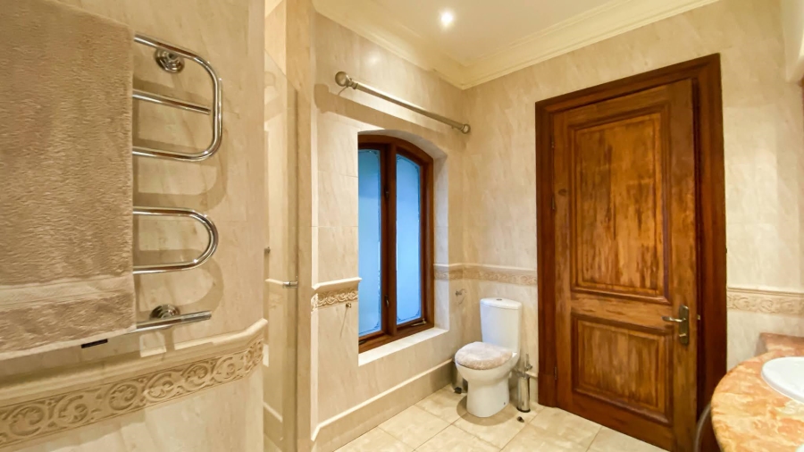 To Let 7 Bedroom Property for Rent in Hyde Park Gauteng