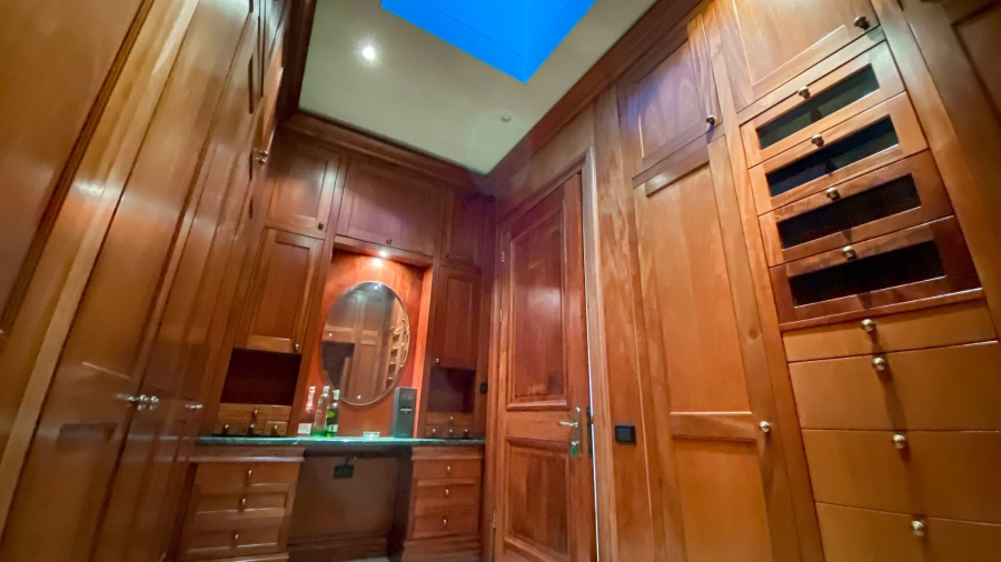 To Let 7 Bedroom Property for Rent in Hyde Park Gauteng