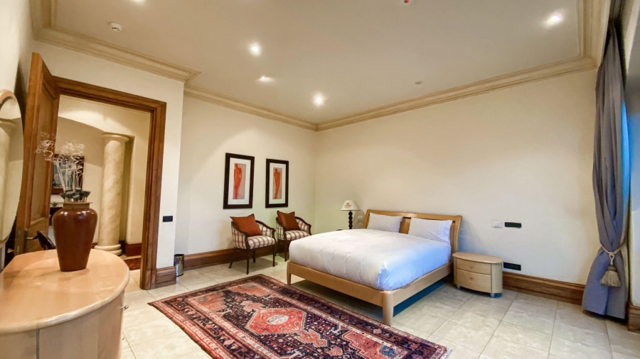 To Let 7 Bedroom Property for Rent in Hyde Park Gauteng