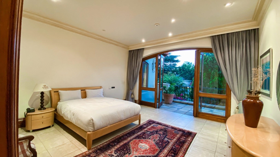 To Let 7 Bedroom Property for Rent in Hyde Park Gauteng