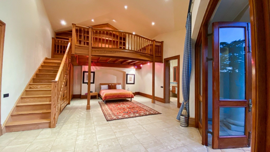 To Let 7 Bedroom Property for Rent in Hyde Park Gauteng