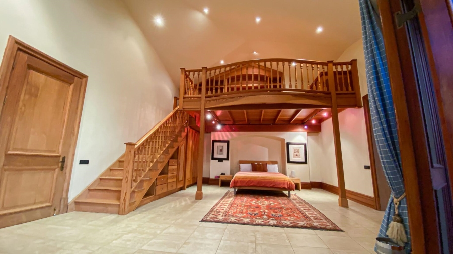 To Let 7 Bedroom Property for Rent in Hyde Park Gauteng