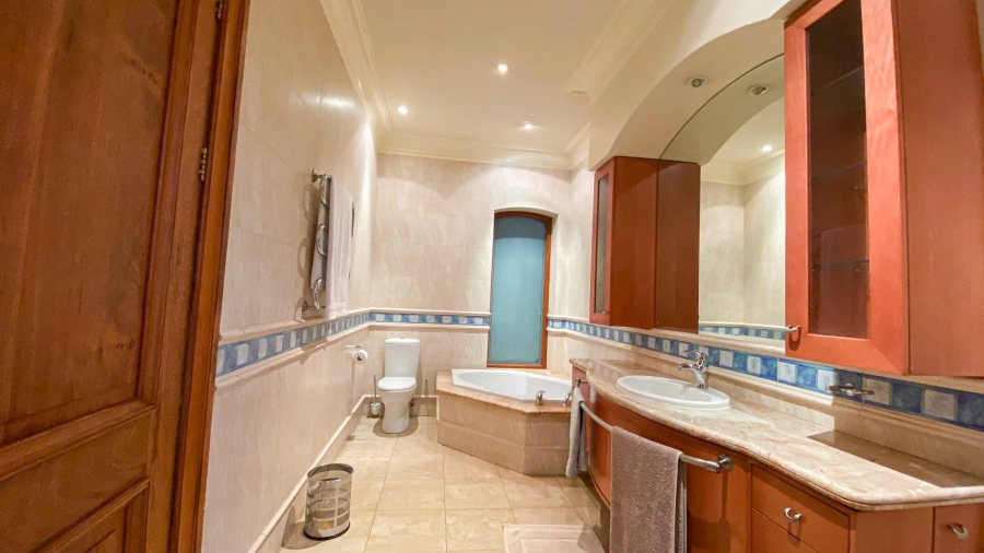 To Let 7 Bedroom Property for Rent in Hyde Park Gauteng