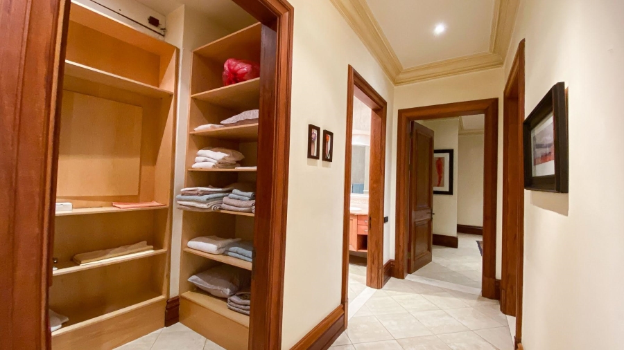 To Let 7 Bedroom Property for Rent in Hyde Park Gauteng