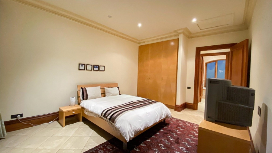 To Let 7 Bedroom Property for Rent in Hyde Park Gauteng