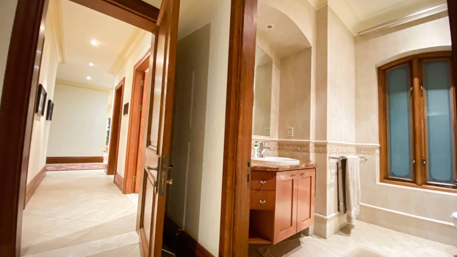 To Let 7 Bedroom Property for Rent in Hyde Park Gauteng