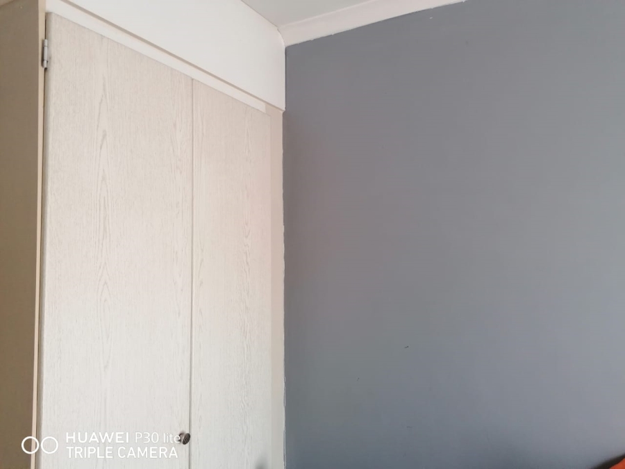 To Let 2 Bedroom Property for Rent in Equestria Gauteng