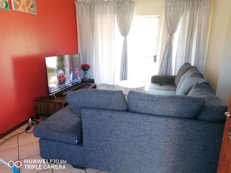 To Let 2 Bedroom Property for Rent in Equestria Gauteng